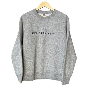 VTG 90s Y2K Fruit Of The Loom New York City USA Embroidered Gray Sweatshirt M
